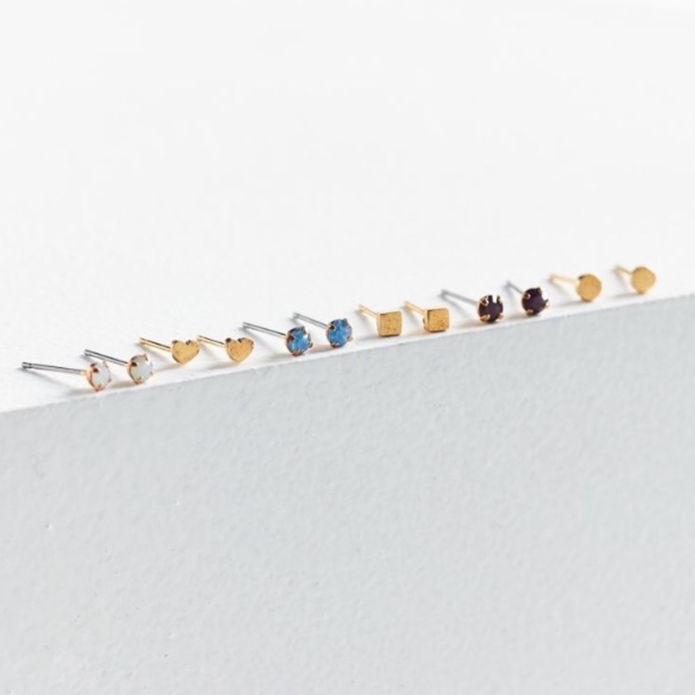 Urban outfitters earring set